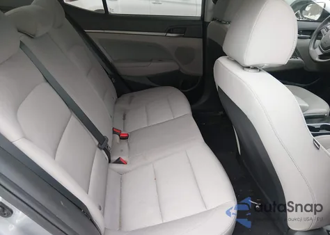 2017 Hyundai Elantra Se из США, поврежденный, VIN 5NPD84LFXHH185626